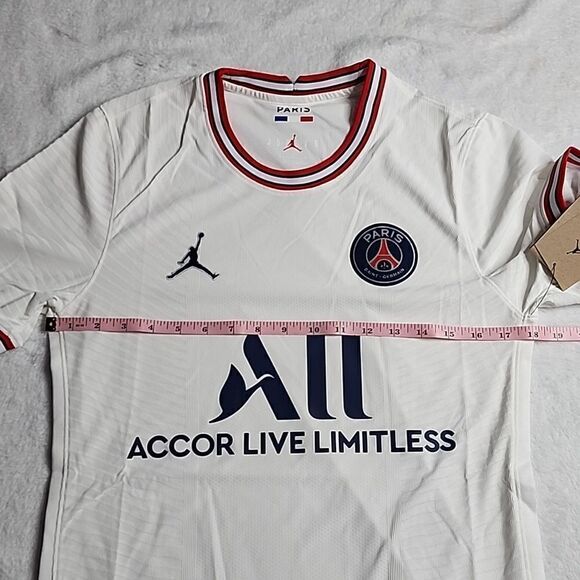 2376 NWT Air Jordan Paris Saint-Germain Player Edition 21-22 Season Sports Small - Picture 7 of 10